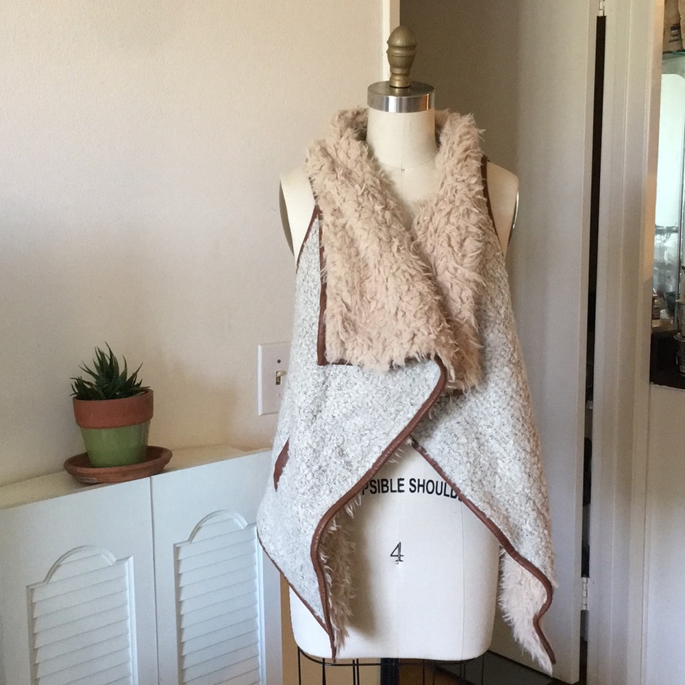 Fur vest